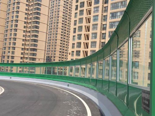 <a href=http://www.xundcs.com/news_article?news_id=116>天津公路聲屏障</a>